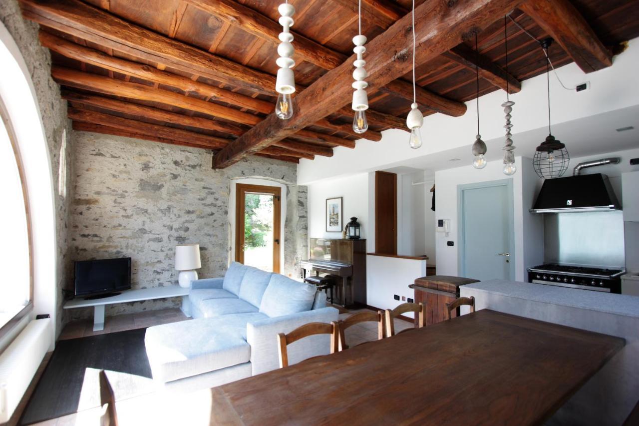 House On The Lake Shore Of Laglio Exterior foto
