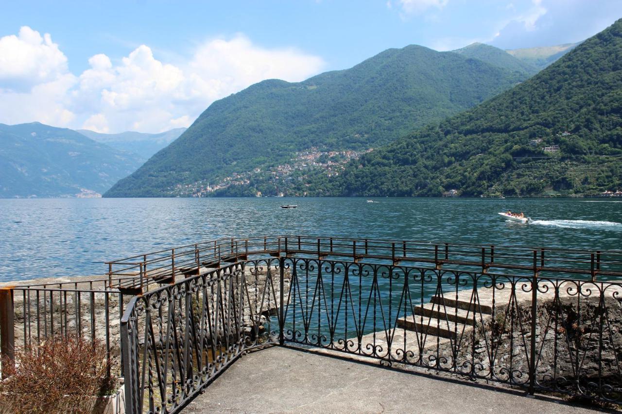 House On The Lake Shore Of Laglio Exterior foto